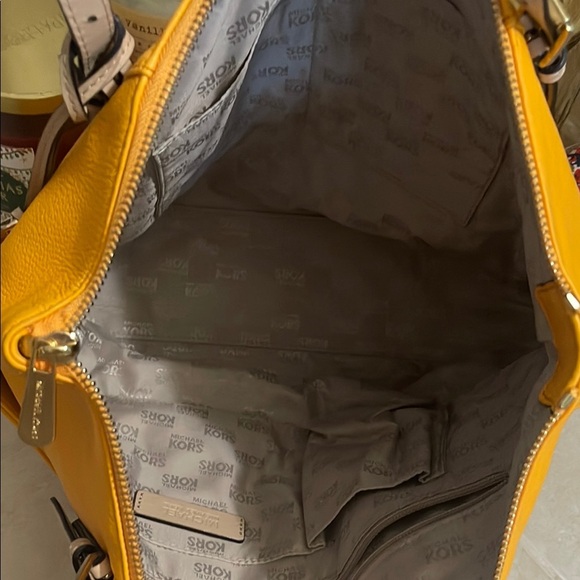 MICHAEL KORS - Yellow Leather Tote Bag - EUC - Picture 6 of 13